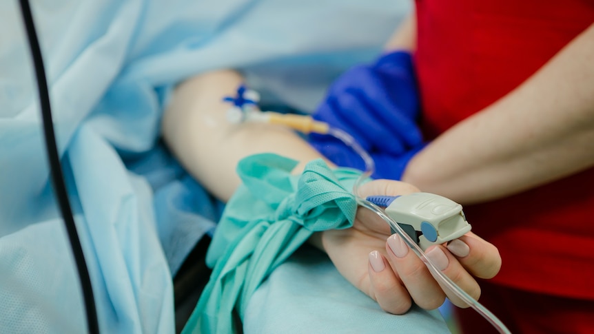 Des médecins juniors fatigués brossent un tableau “catastrophique” pour l’enquête de l’Australian Medical Association Qld