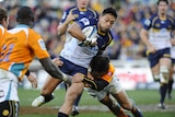 Lealiifano looks to evade Cheetahs attention