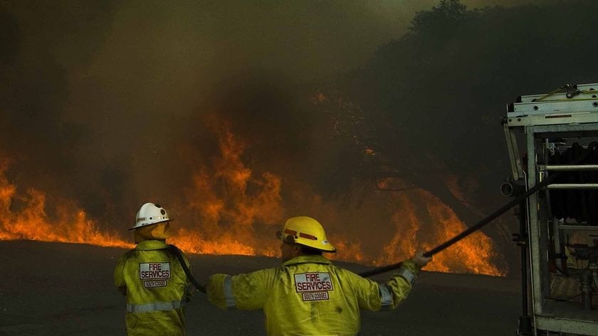 WA firefighters battling a blaze in the Perth Hills