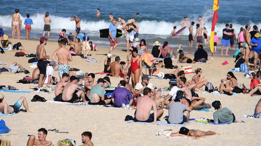 Bondi beach during covid lockdown AAP Dan Himbrechts