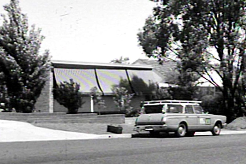 A black and white image of the exterior of Gough Whitlam's home in 1967.