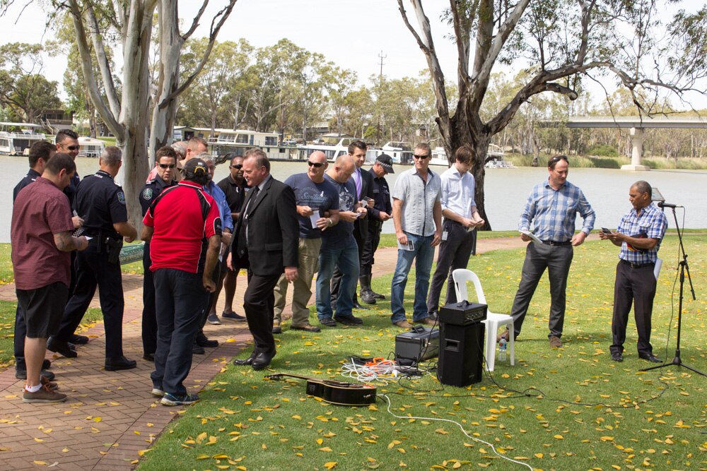 Riverland White Ribbon Day message: stop saying 'like a girl' - ABC News