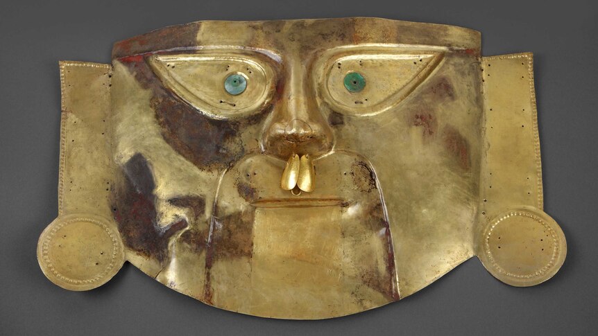 SICÁN-LAMBAYEQUE culture: Mask (north coast 750–1375 AD).