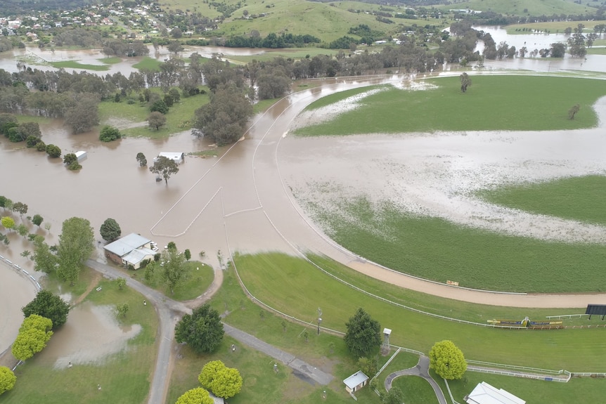 Gundagai Race Track under water in November 2022