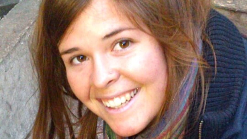 Kayla Mueller smiles at the camera.