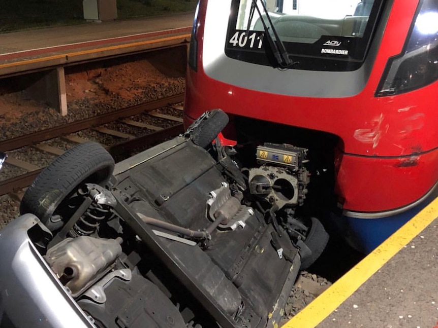 Lonsdale train vs car