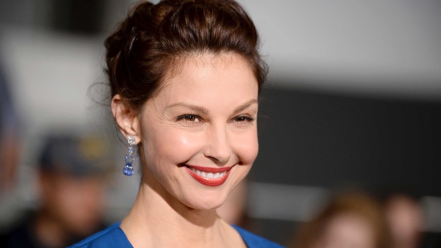 Ashley Judd on the red carpet