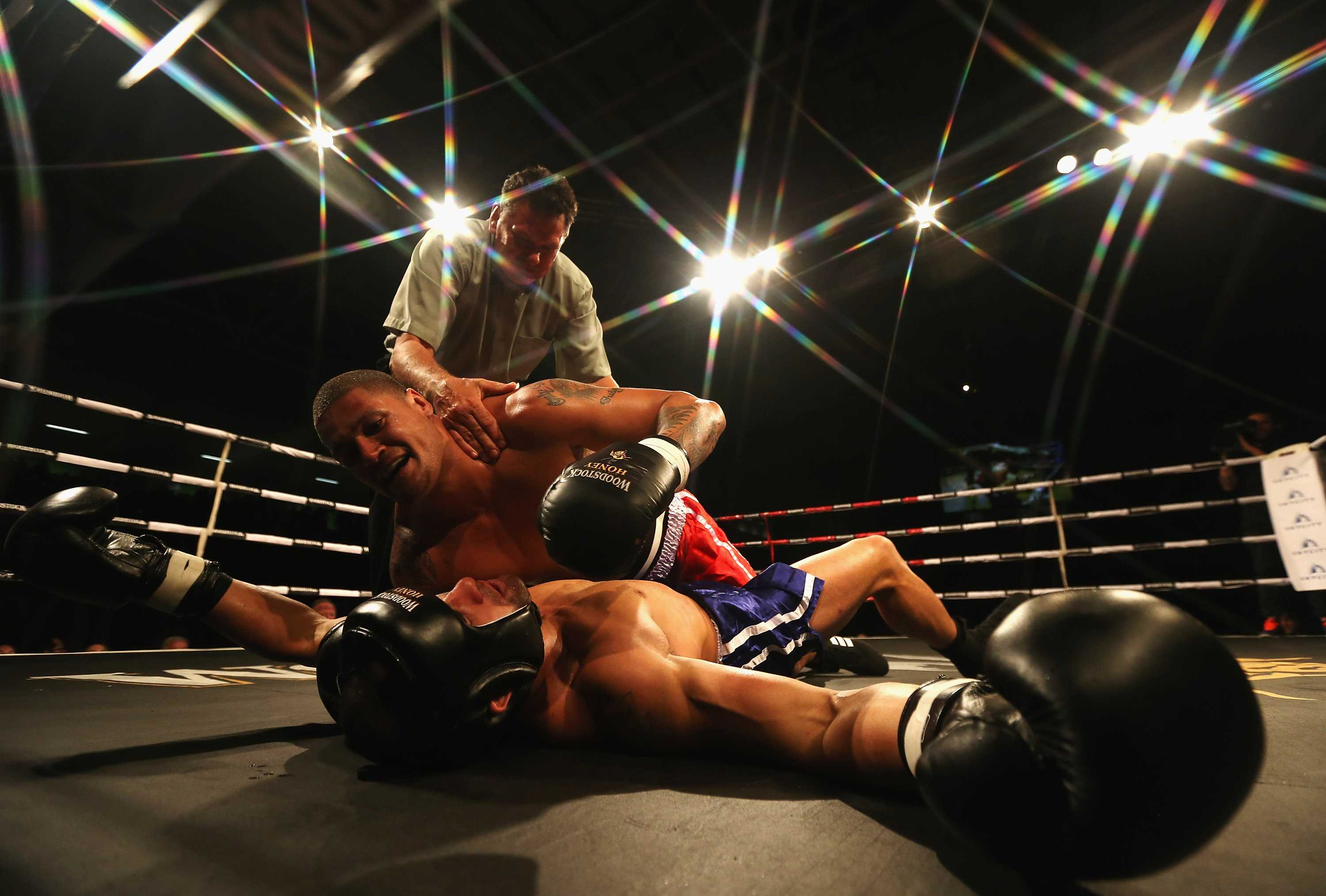 League trumps rugby in charity boxing - ABC News
