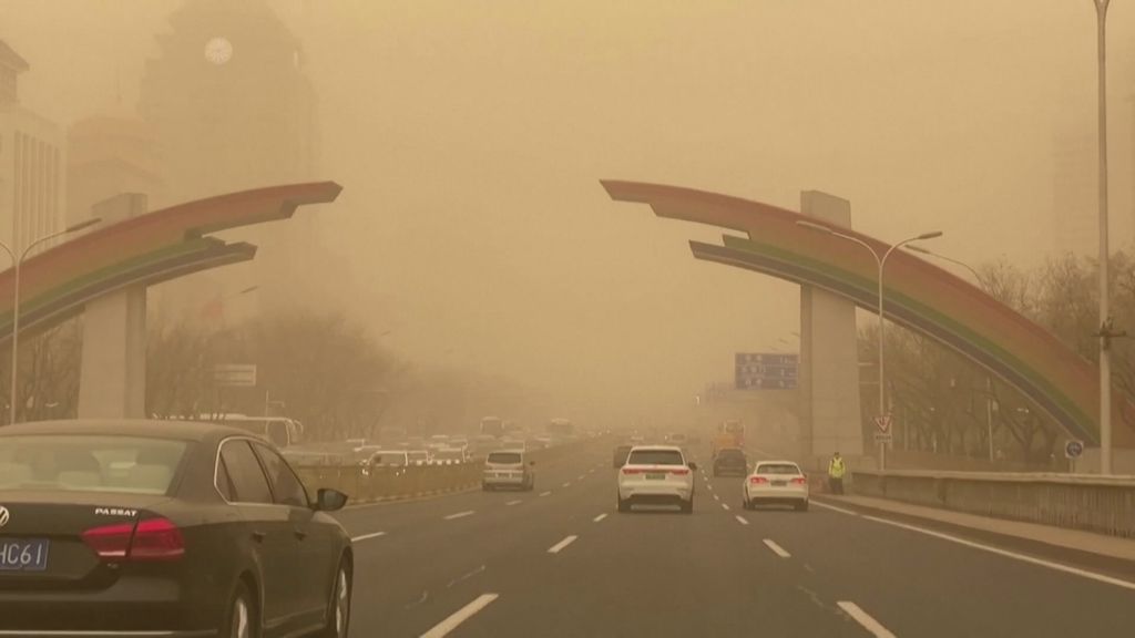 Beijing choked in dust storm amid heavy northwest winds - ABC News