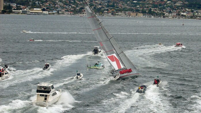 Wild Oats XI crosses the Sydney-Hobart finish line 2008