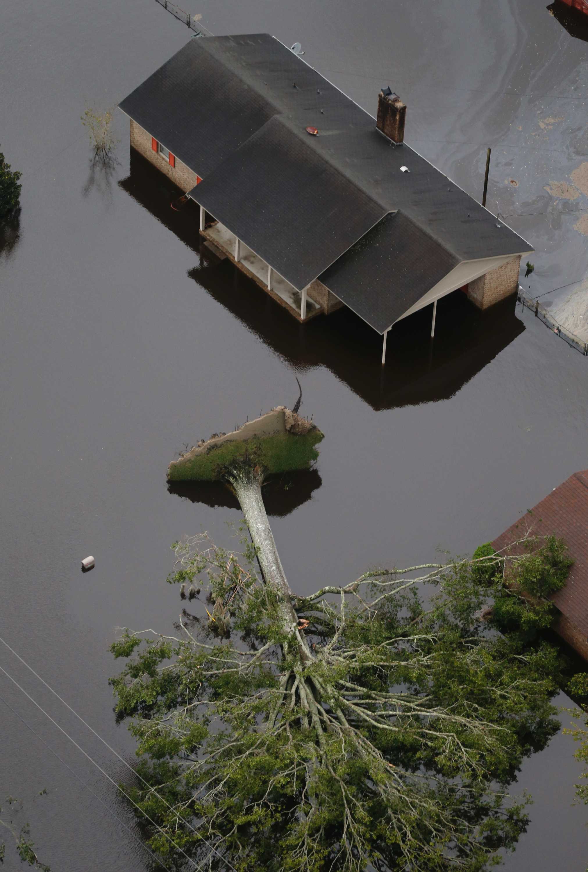Florence disaster declared in North Carolina as flooding threat grows ...
