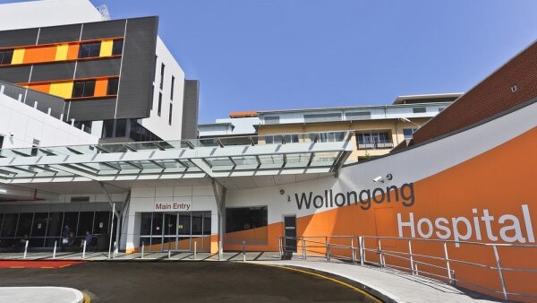 Driveway in front of Wollongong Hospital