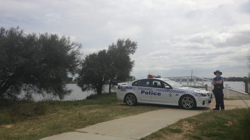 A package of highly volatile explosives was found under the jetty of the Leschenault Estuary, at Australind.