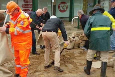 Coleraine locals sandbag