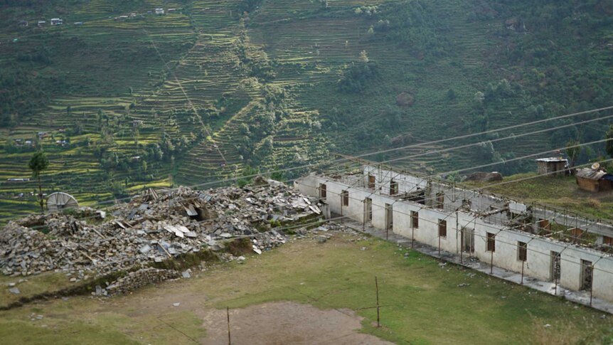 Ruined buildings in Bigu