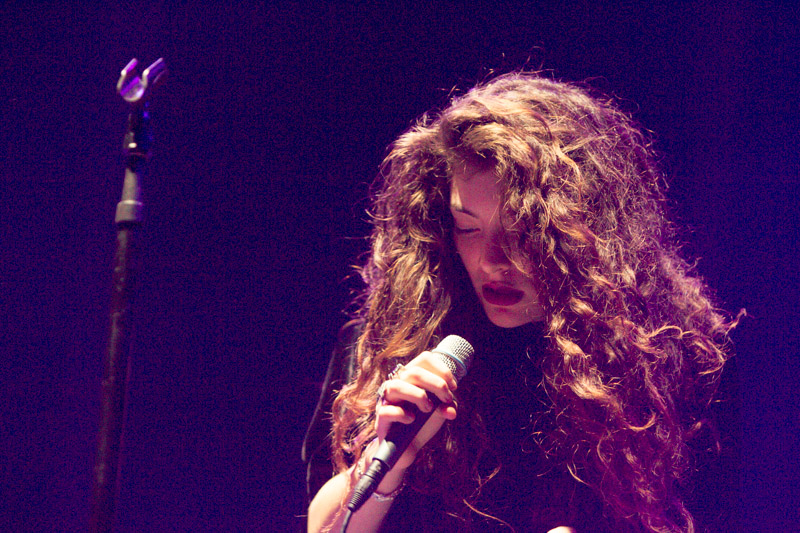 Lorde performing live at Splendour In The Grass 2013