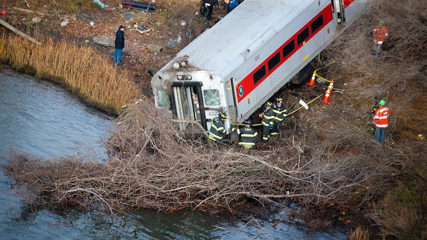 Train carriage on bank of Hudson River