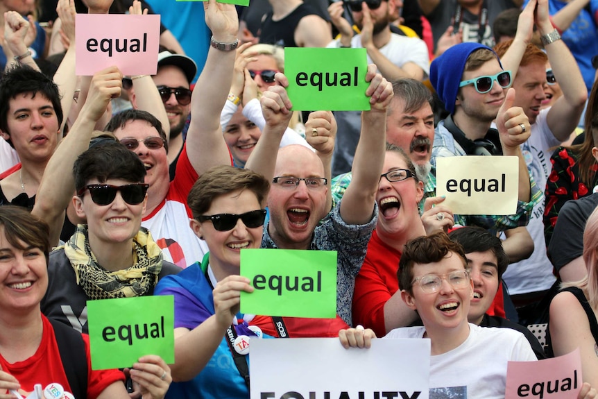 Ireland votes in favour of gay marriage