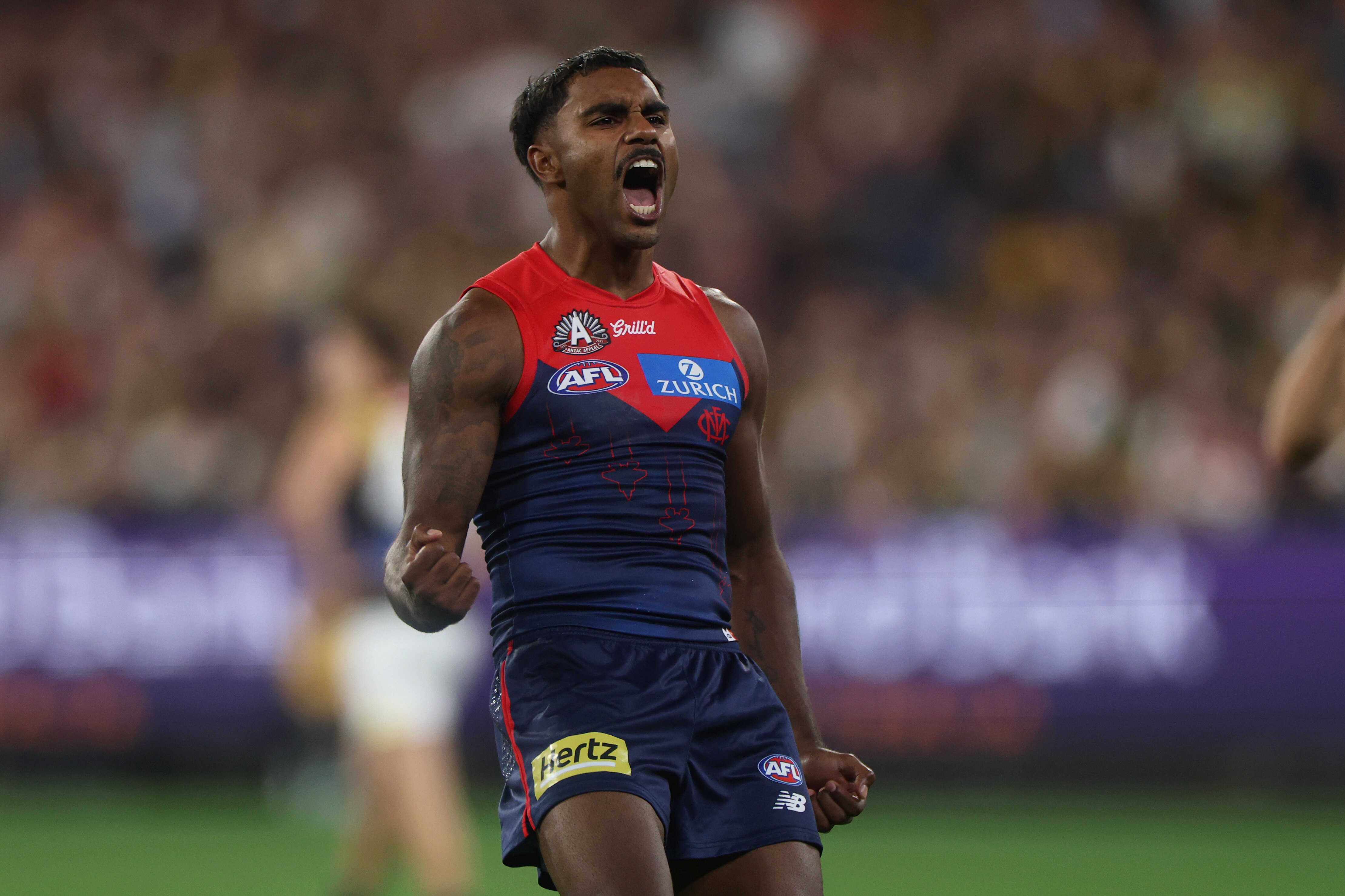 Darcy back in for the Dogs and Pickett's payday