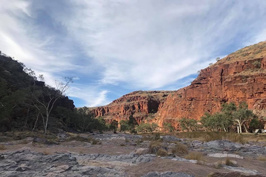 A photo of Ruby Gap near Alice Springs on a sunny day.