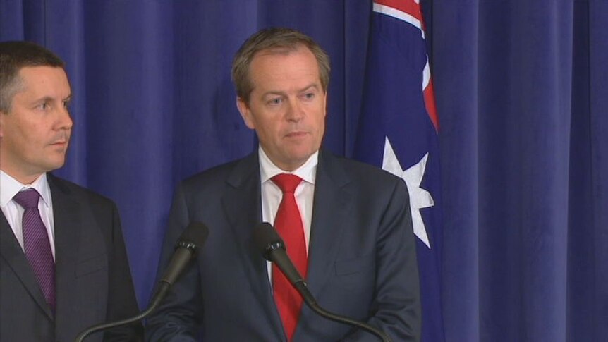 Bill Shorten says Labor wants carbon tax replaced by ETS