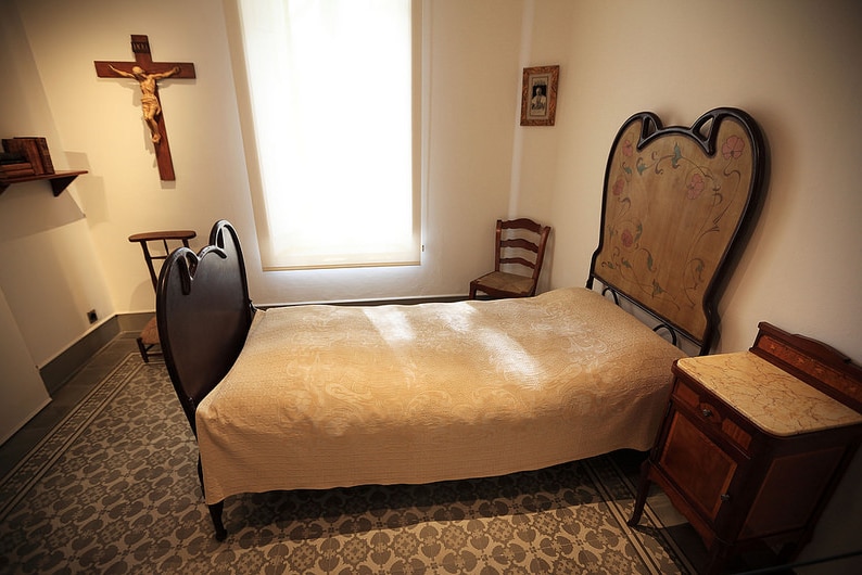 Gaudi's bedroom