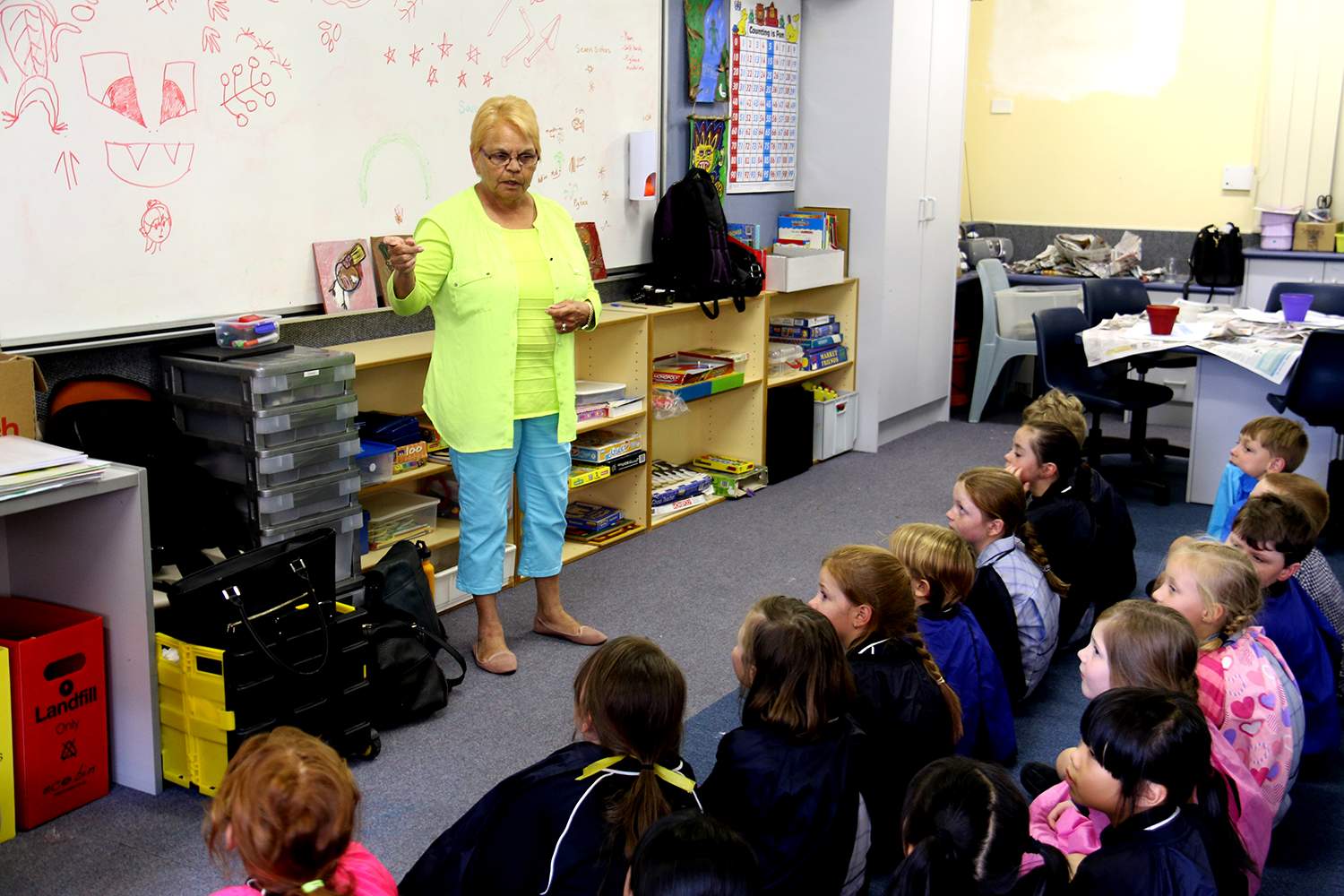 Aboriginal culture taught to Murray Bridge primary school students ...