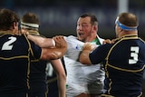 Willing affair ... England hooker Steve Thompson (C) clashes with his Scottish opponents (Hannah Johnston: Getty Images)