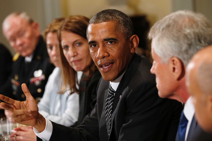 Obama meets federal agency heads on Ebola reponse
