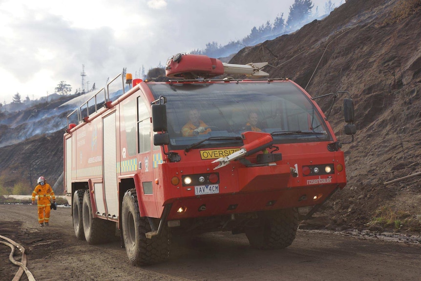 Country Fire Authority crews battle Hazelwood mine fire