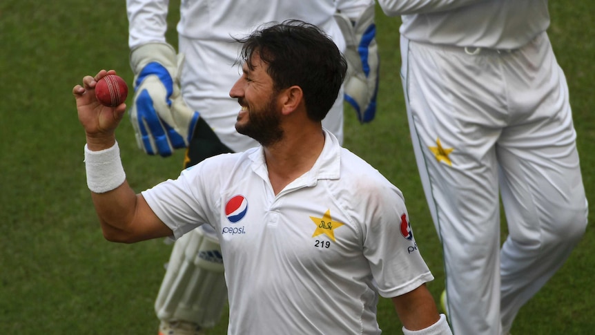 Pakistan's Yassir Shah takes 10 wickets to rip NZ apart (Photo: AP)