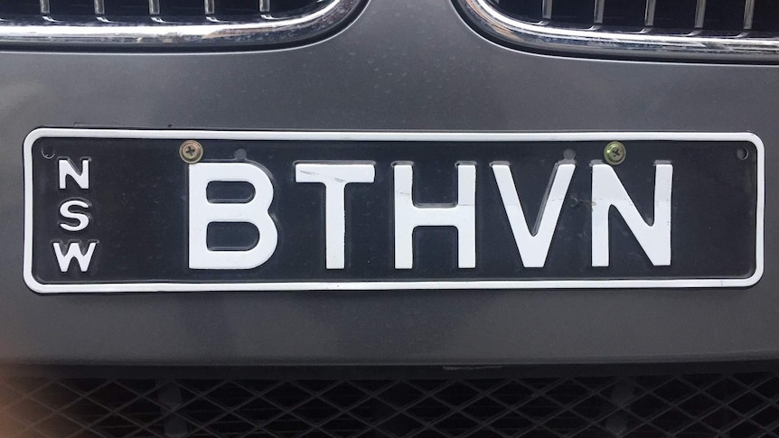 Numberplate on a car, reading 'BTHVN'