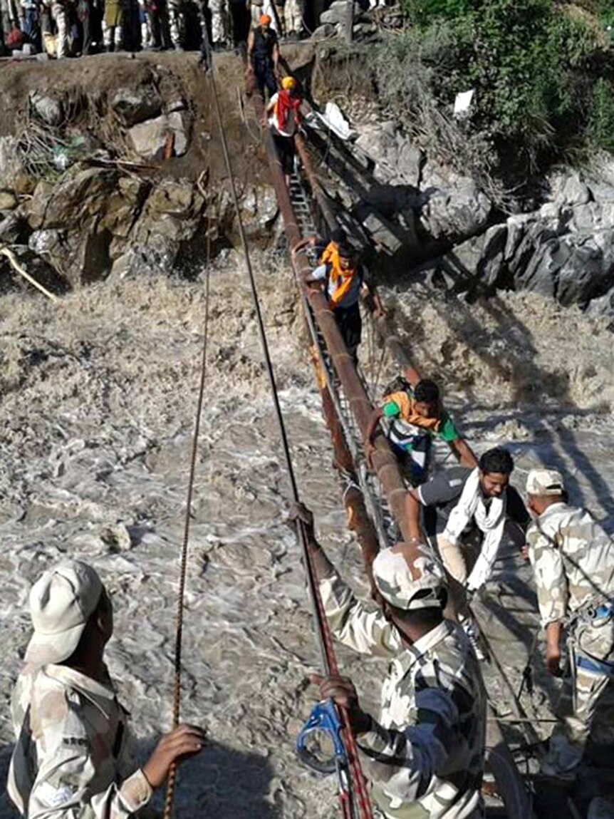 Indo-Tibetan Border Police help evacuees