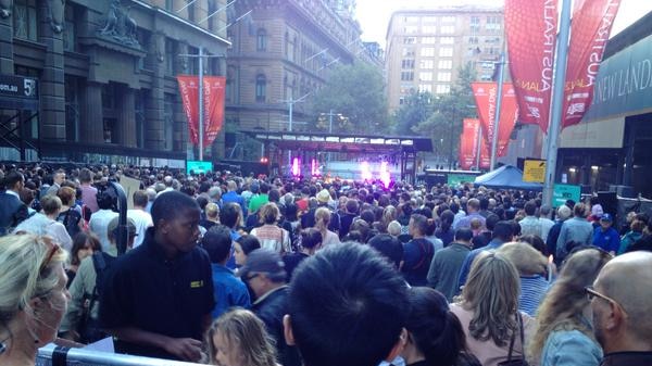 Hundreds in Martin Place