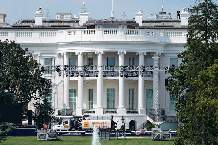 Lights and staging stand on the South Lawn of the White House