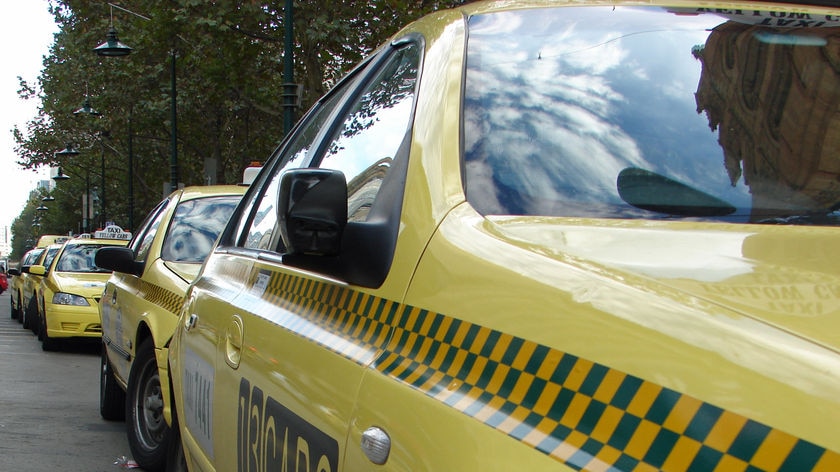 Government delays response to taxi report