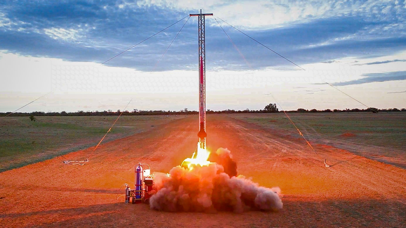 Engineering students launch rocket to 10,000 feet in Australian outback
