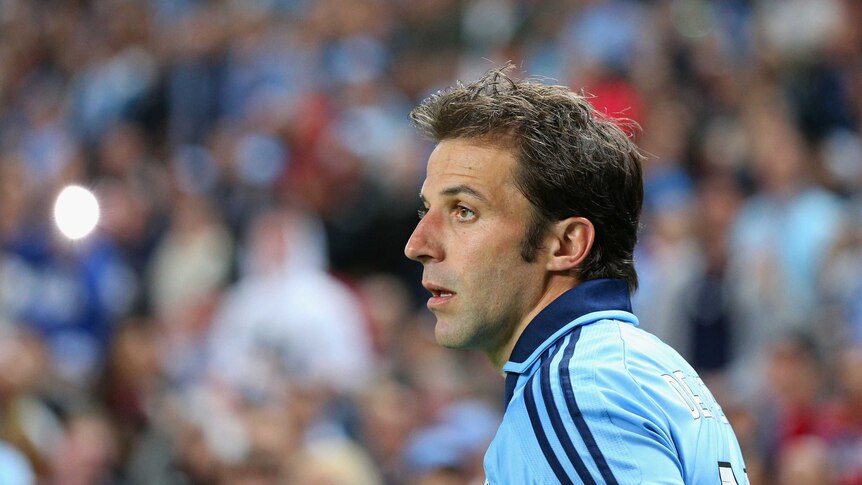 Del Piero on sidelines