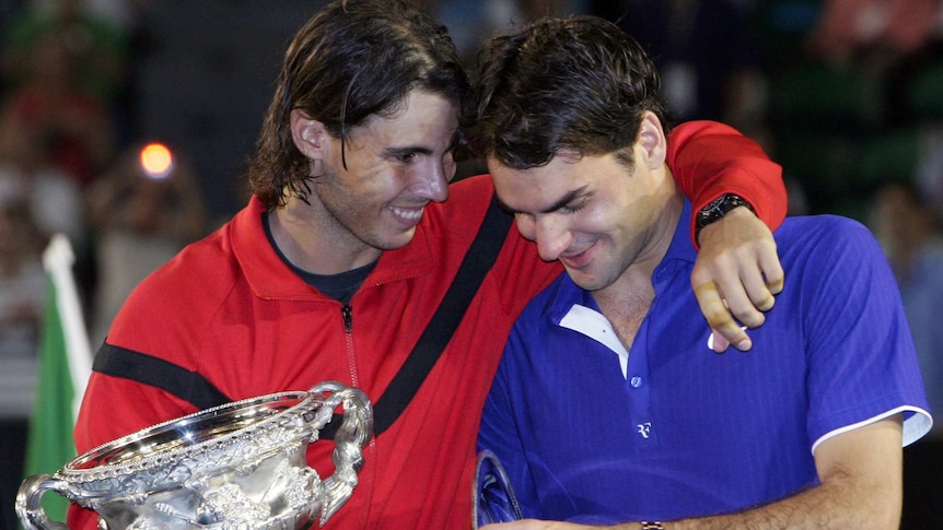 Rafael Nadal (L) embraces Roger Federer after the last time they met in an Australian Open final in 2009.