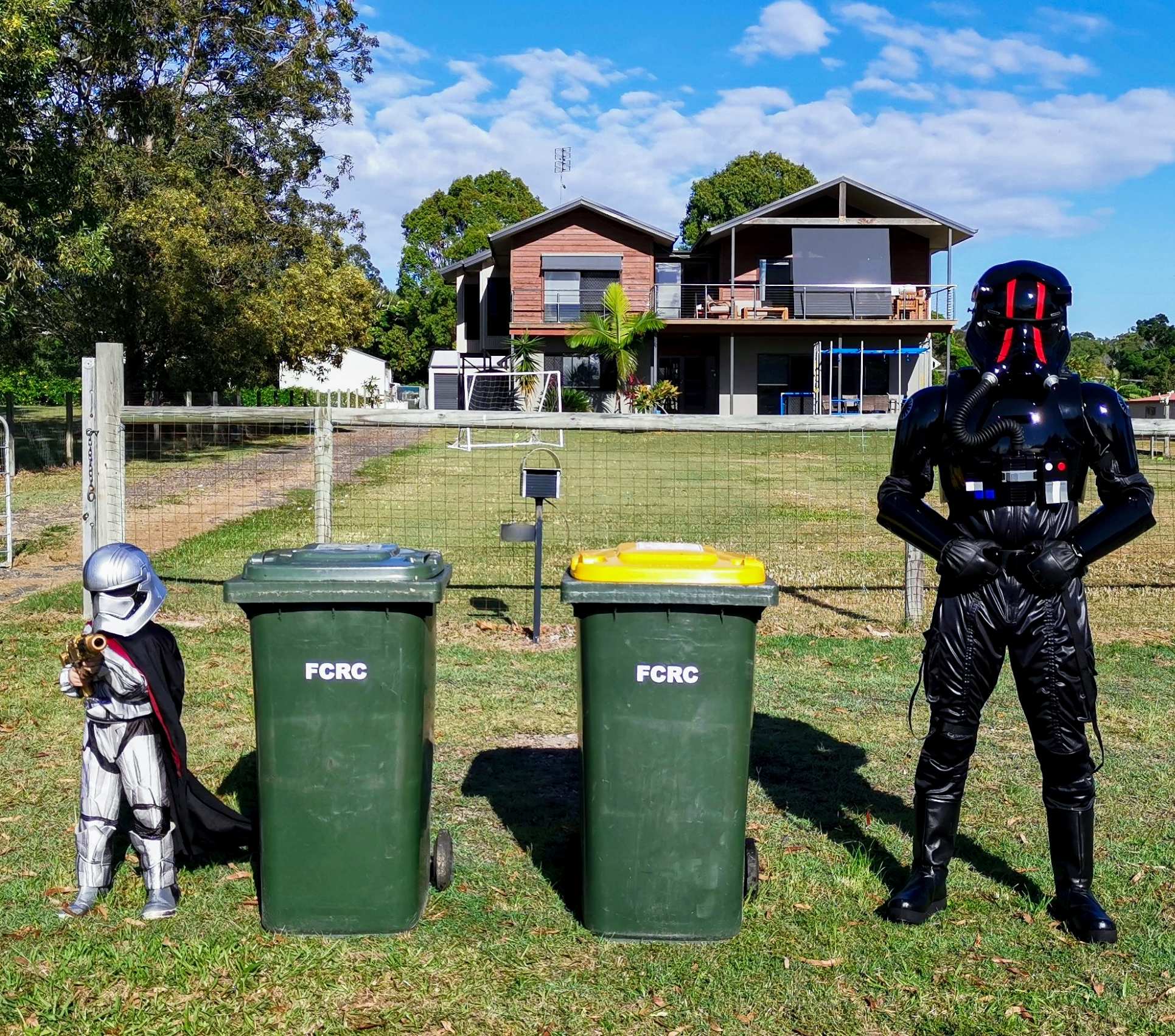 Bin Isolation Outing's creator is awarded for spreading joy on Facebook