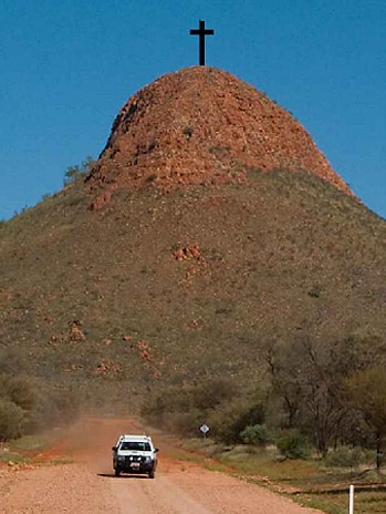 An artist's impression of the proposed Haasts Bluff cross, as seen from Haasts Bluff Road.
