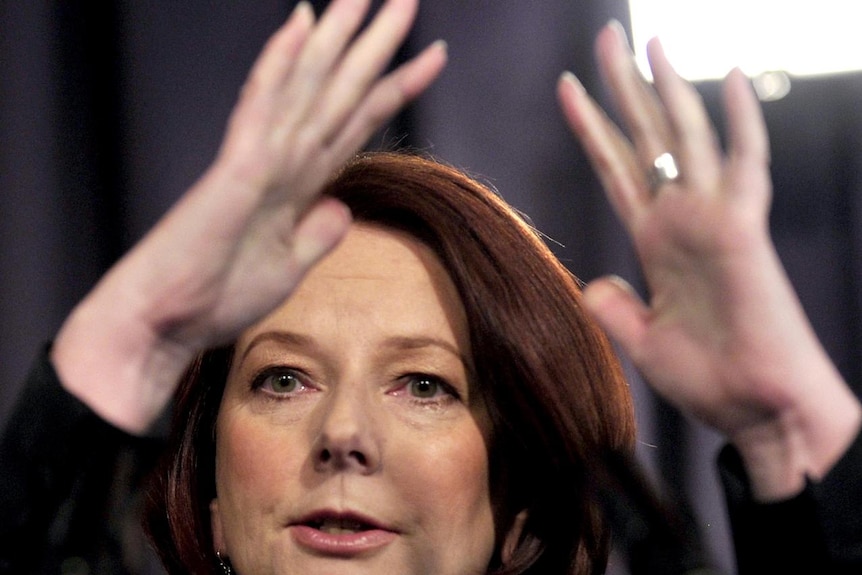 Appeal for support: Prime Minister Julia Gillard at the National Press Club (AAP: Alan Porritt)