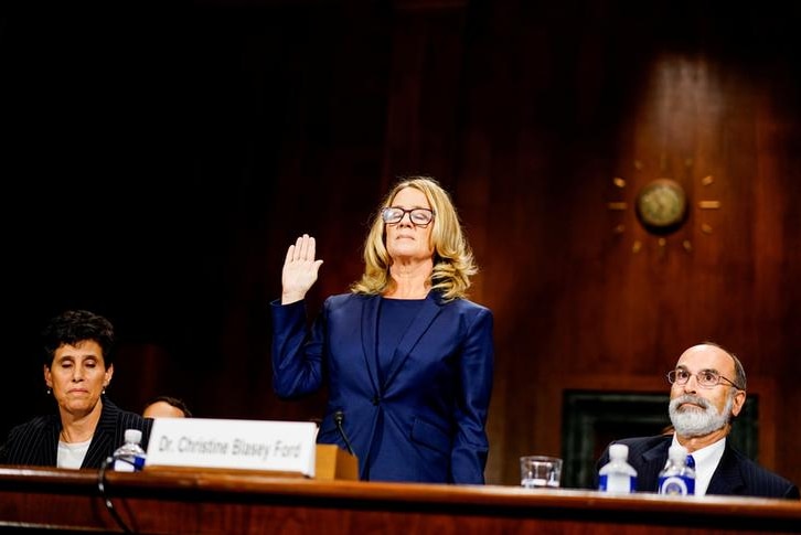 Dr Ford takes oath before her testimony