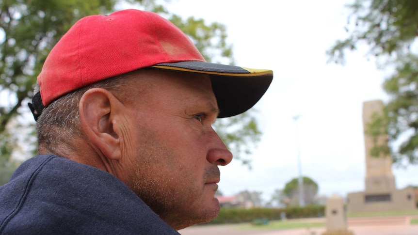 Dubbo resident Troy Parmount sitting on park bench