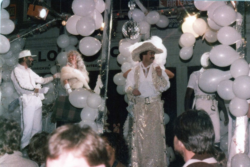 Barrel Inn float 1980