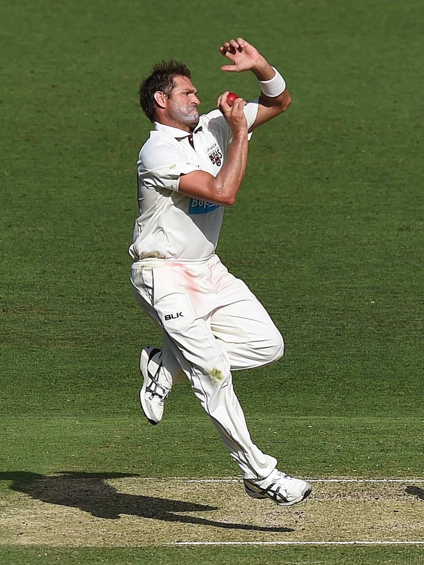 Ryan Harris bowls against NSW