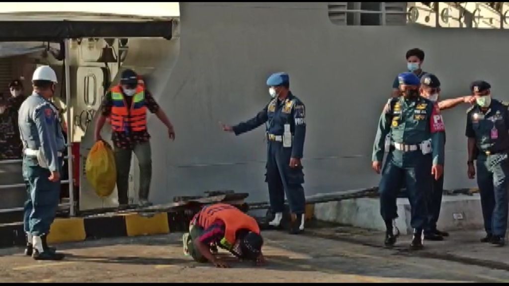 Indonesian Fishermen Rescued From Boat Sinking Off WA Coast Arrive Home ...