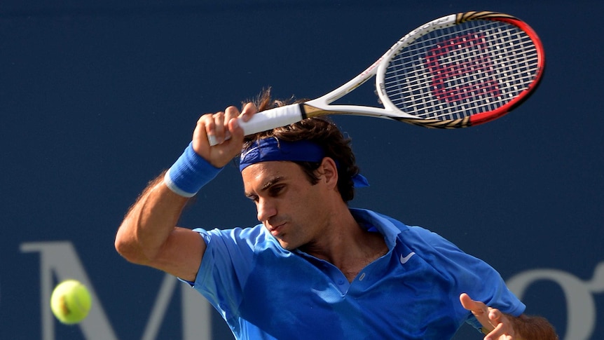 Roger Federer wins first round at the US Open