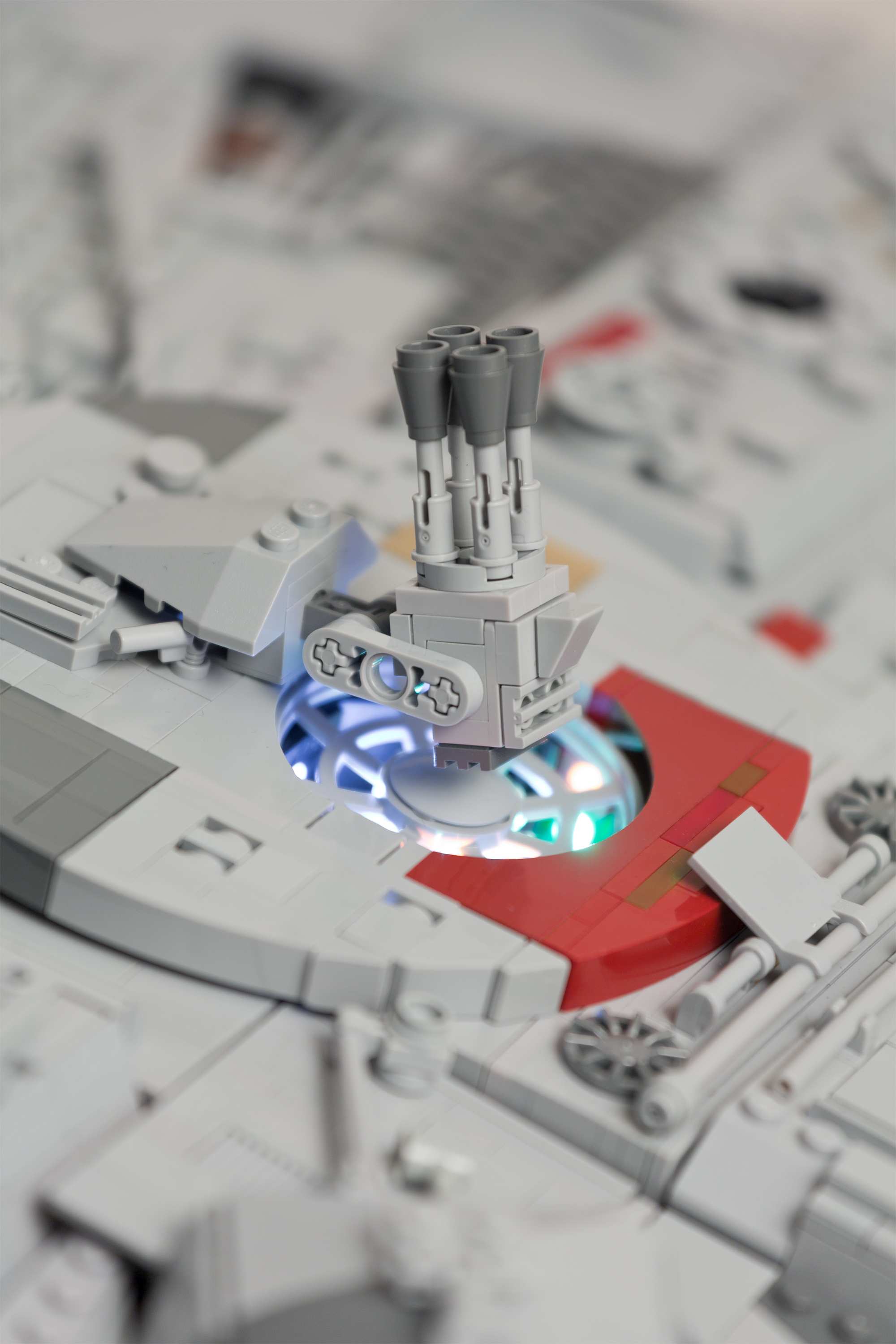 lego millennium falcon 7500 pieces