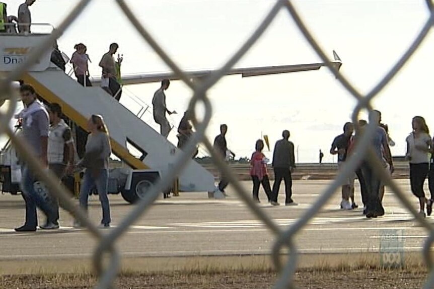 Asylum seekers arrive in Darwin